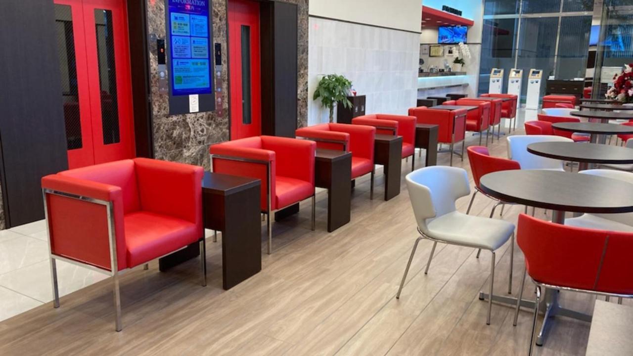 Toyoko Inn Hiroshima-Eki Stadium Mae Экстерьер фото