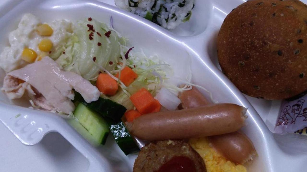 Toyoko Inn Hiroshima-Eki Stadium Mae Экстерьер фото